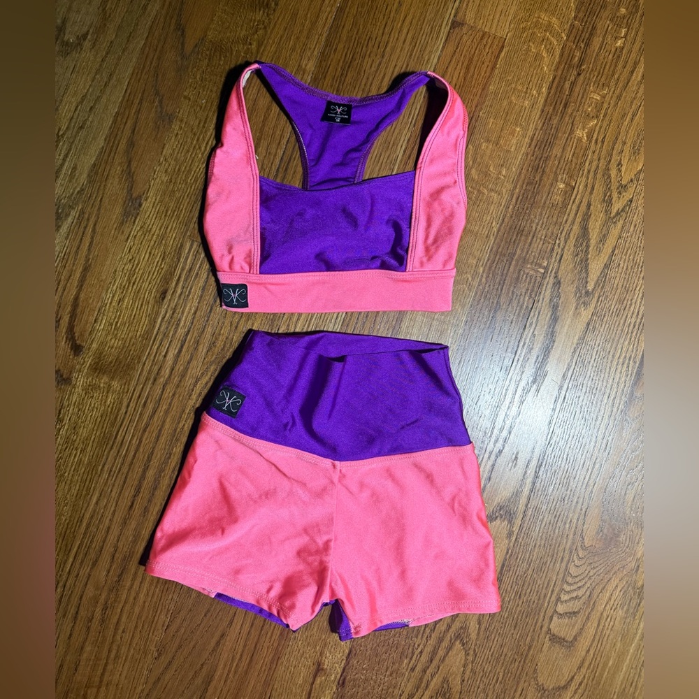 Vibrant Two-Tone Sports Bra and Shorts Set